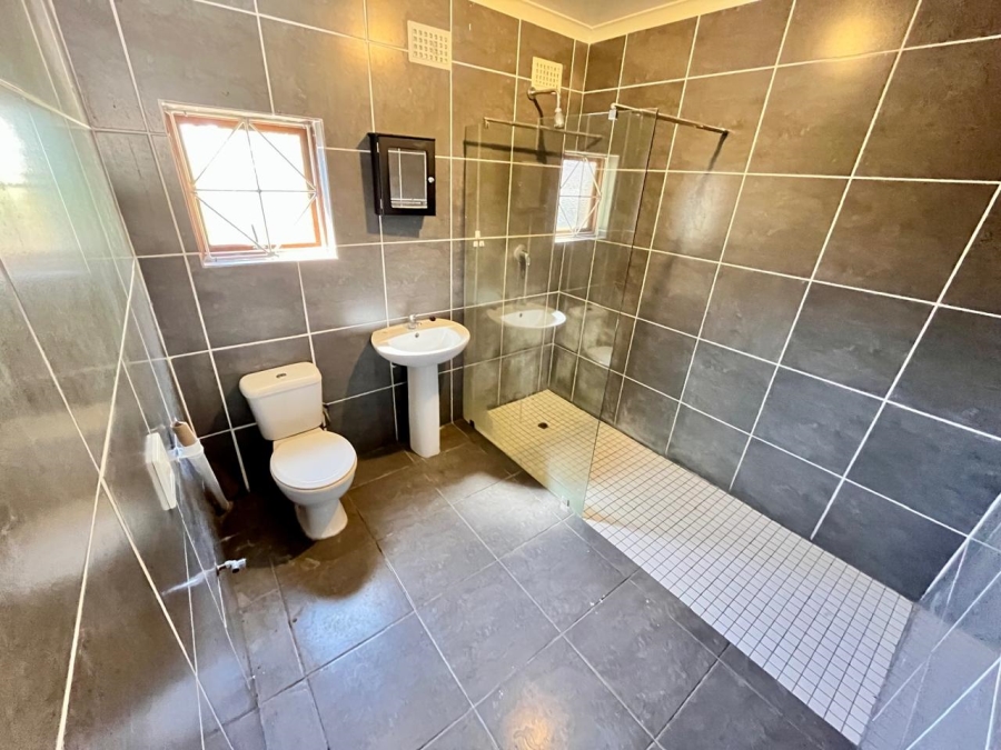 To Let 1 Bedroom Property for Rent in Dorchester Heights Eastern Cape